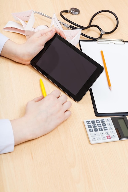 Maximize Your 2025 HSA for Triple Tax Savings: A Comprehensive Guide