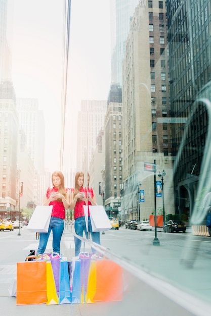 Consumer Confidence Soars to 105: Is the US Economy Back on Track?